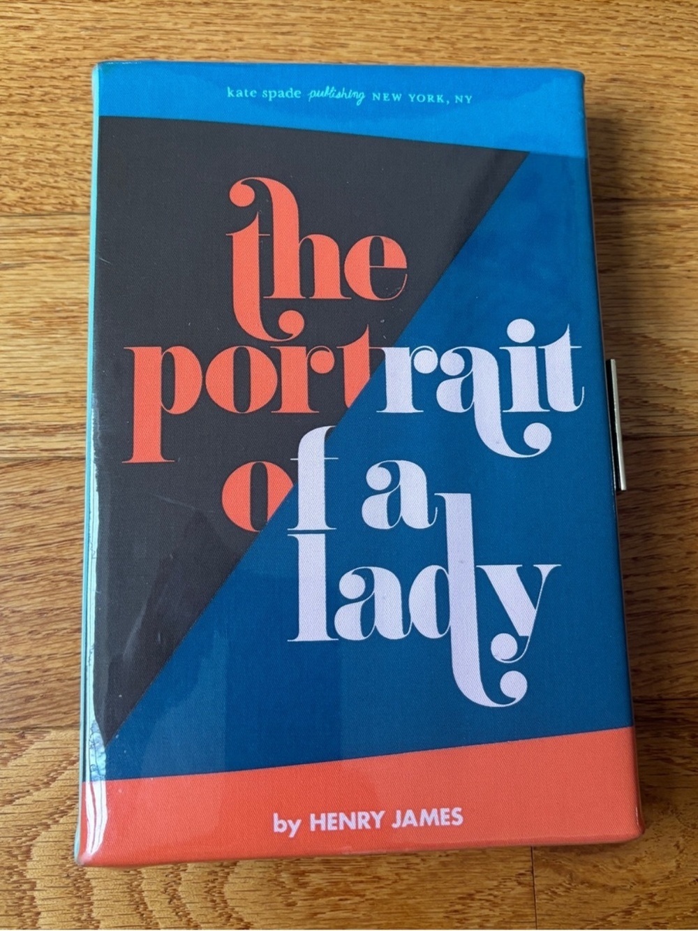♠️Portrait of a Lady Book Clutch